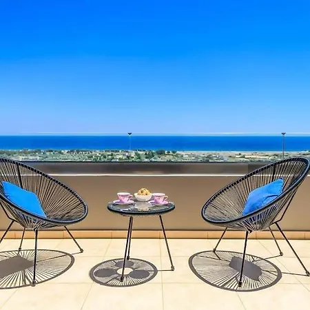 Sleeps 8 Pool Air Con Wifi Afando