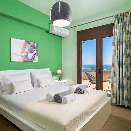 Villa Sleeps 8 Pool Air Con Wifi Afando