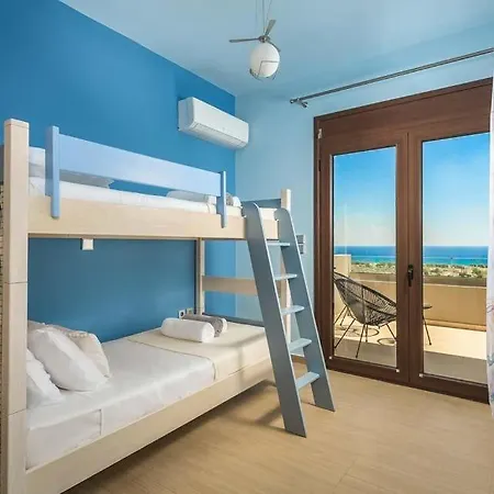 Sleeps 8 Pool Air Con Wifi Villa